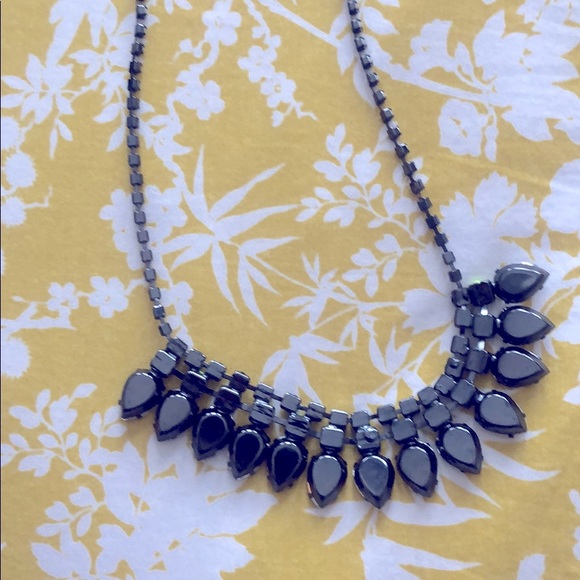 Lime green stones necklace - Picture 2 of 3